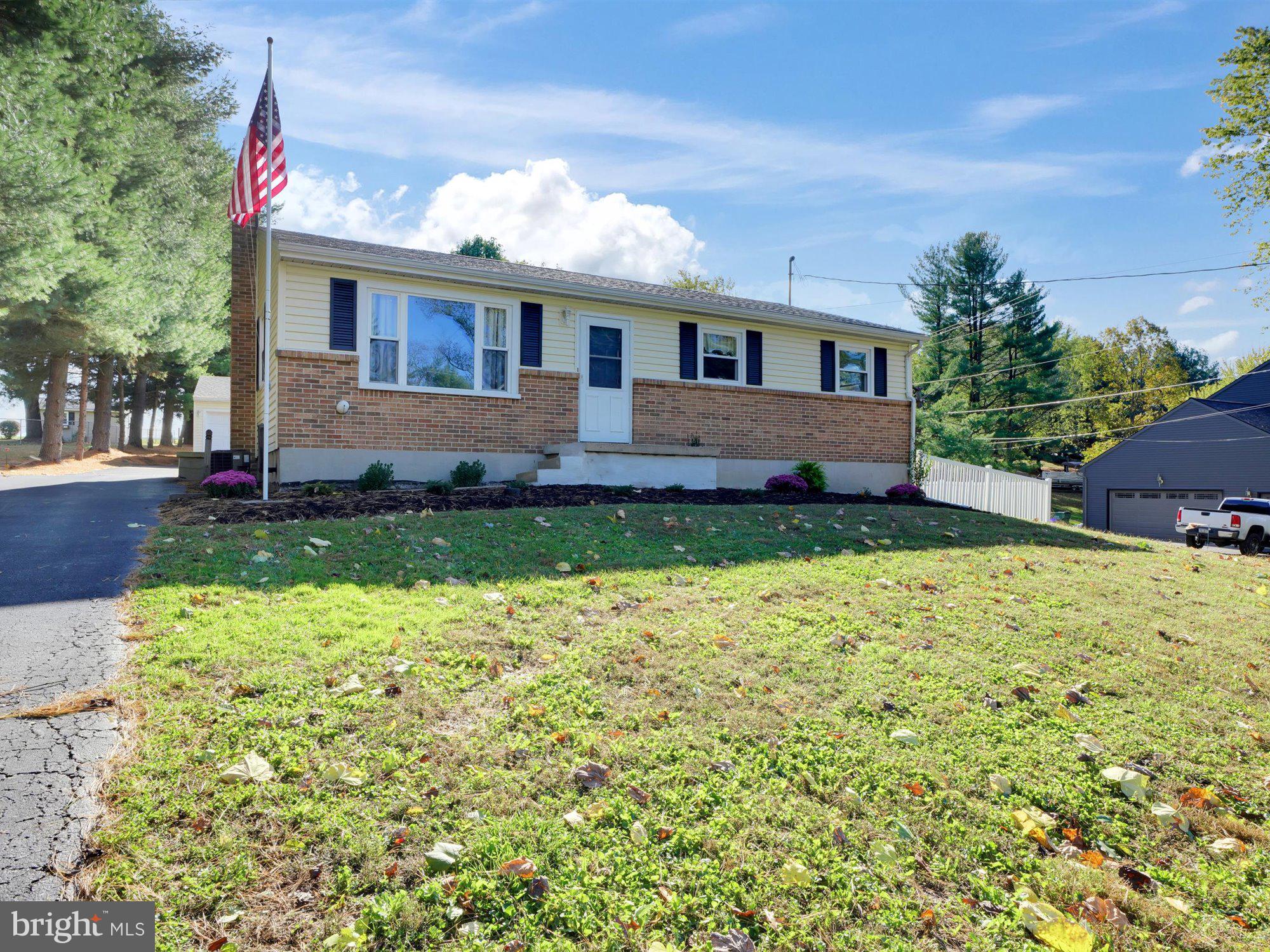 1143 Canadochly Road York, PA 17406 - Photo 1 of 25 Welcome Home!