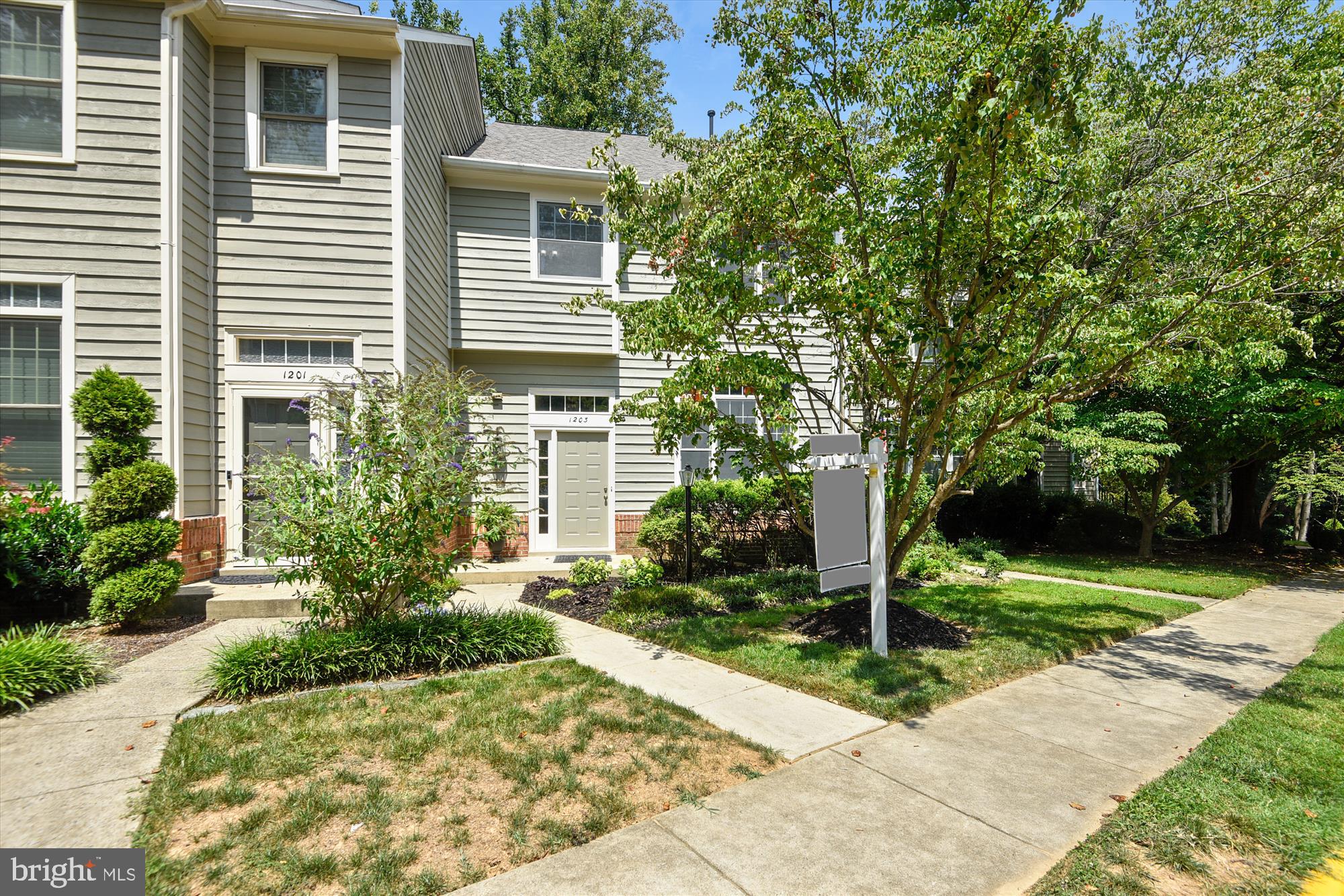 1203 Weatherstone Court Reston, VA 20194 - Photo 2 of 63 Beautiful contemporary architecture