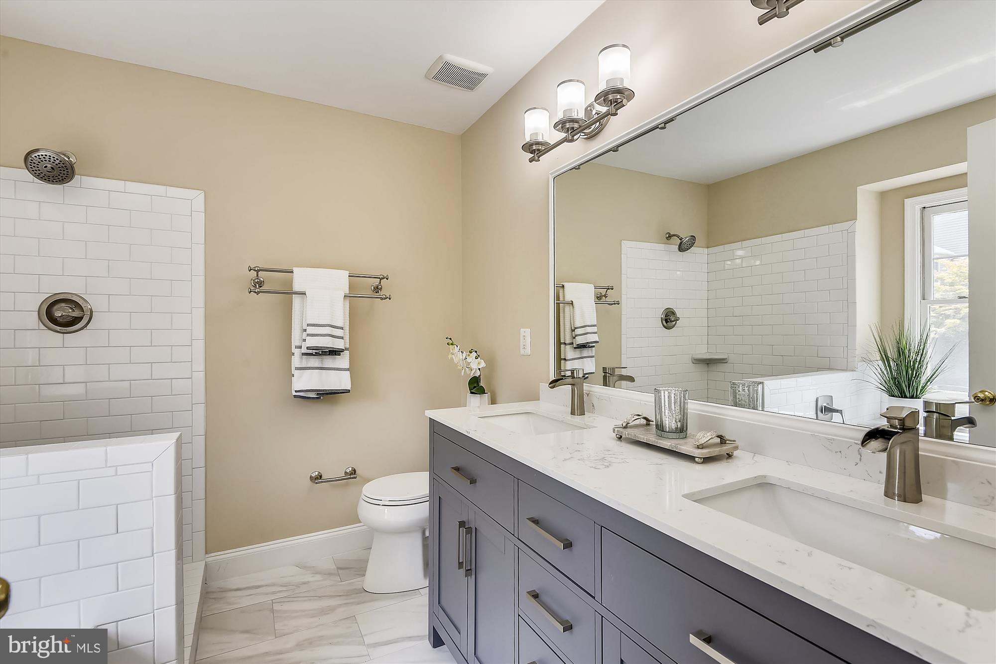 1203 Weatherstone Court Reston, VA 20194 - Photo 25 of 63 Upper Level 1 - Fully renovated en-suite PrimaryBA