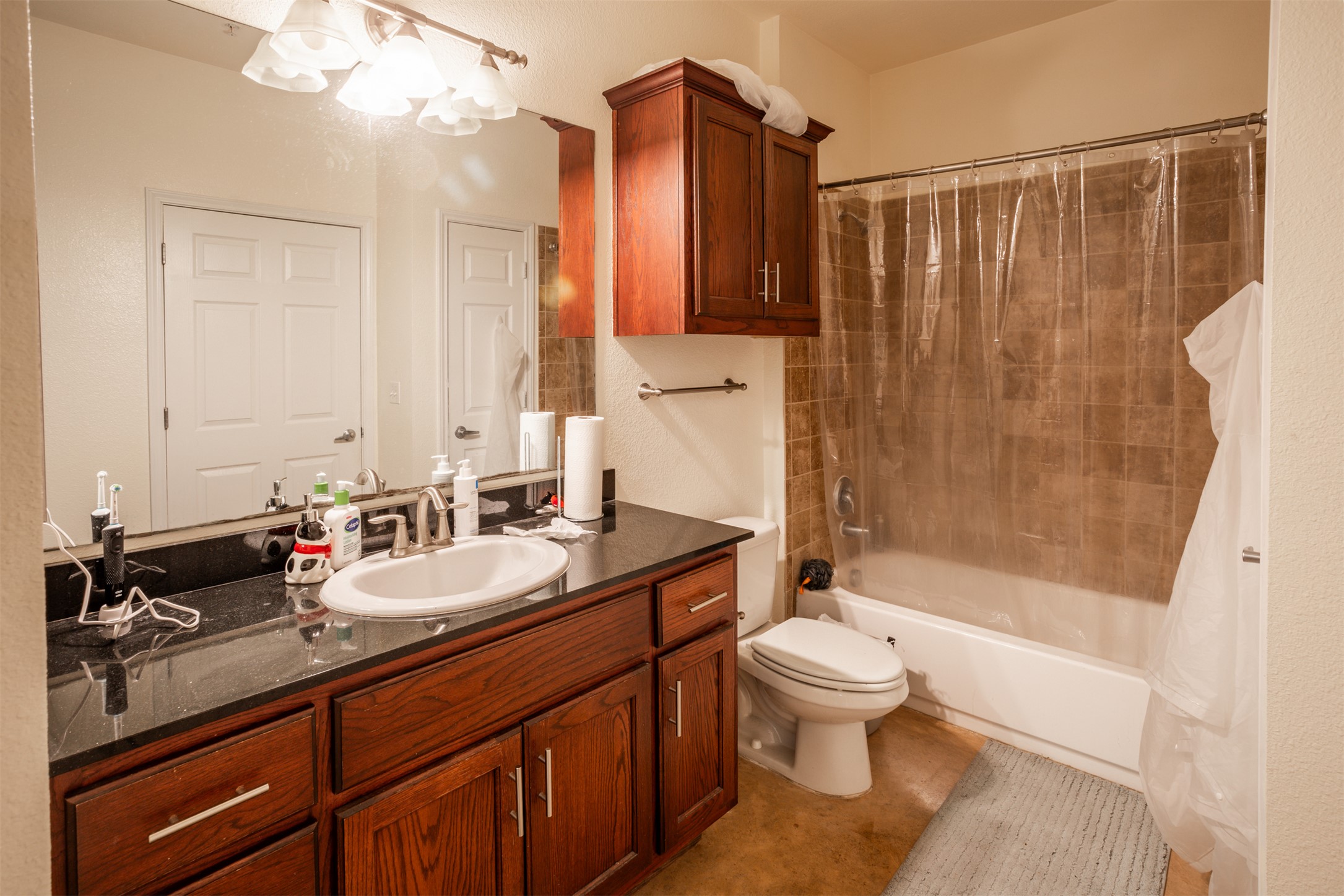 910 West 25th Street, Unit 403 Austin, TX 78705 - Photo 6 of 14