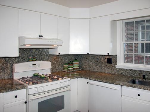 136 Cochran Road Mt. Lebanon, PA 15228 - Photo 7 of 18 Kitchen.