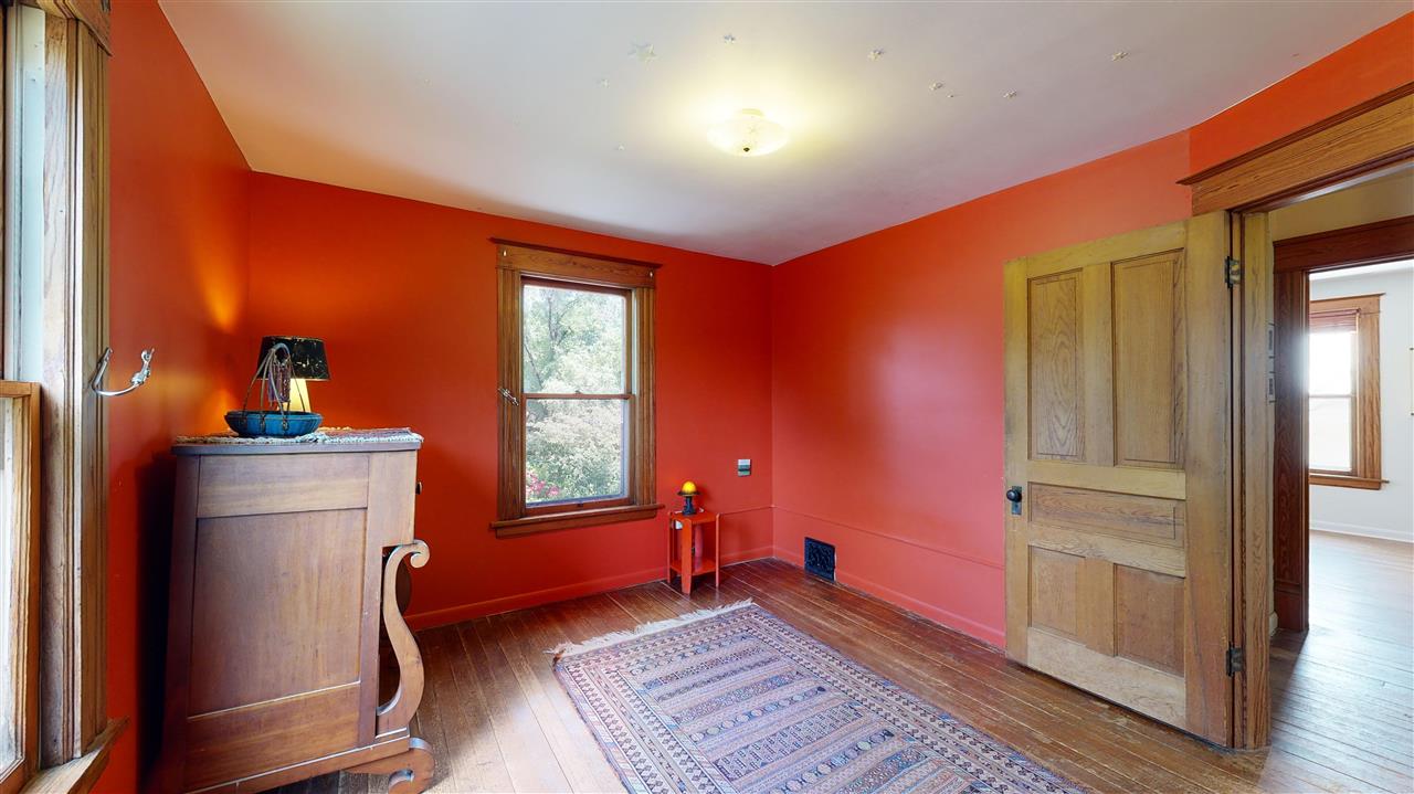 1122 Rochester Avenue Iowa City, IA 52245 - Photo 27 of 46 Gallery Image 27
