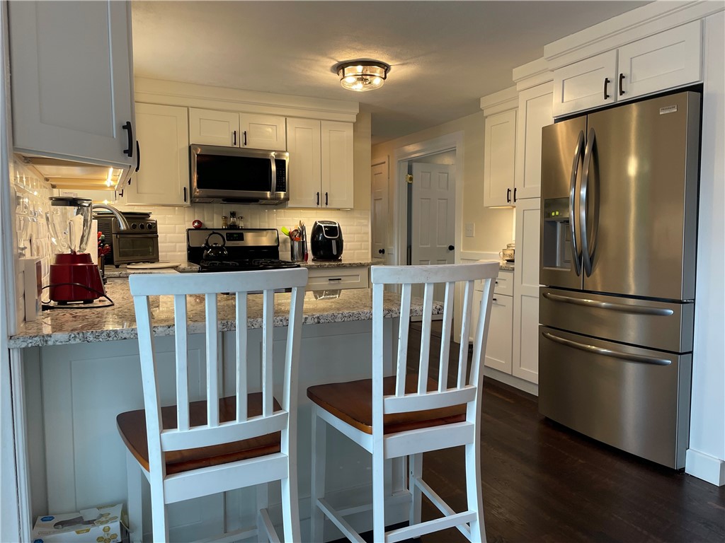 40 Walker Road Warwick, RI 02889 - Photo 14 of 32