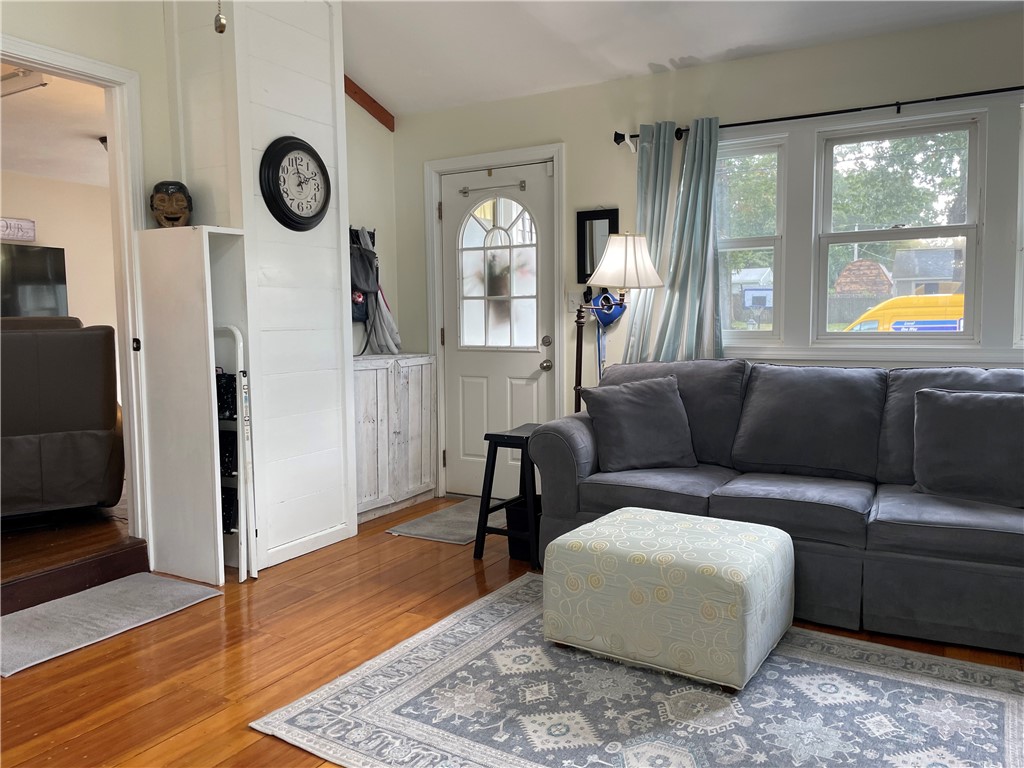 40 Walker Road Warwick, RI 02889 - Photo 16 of 32