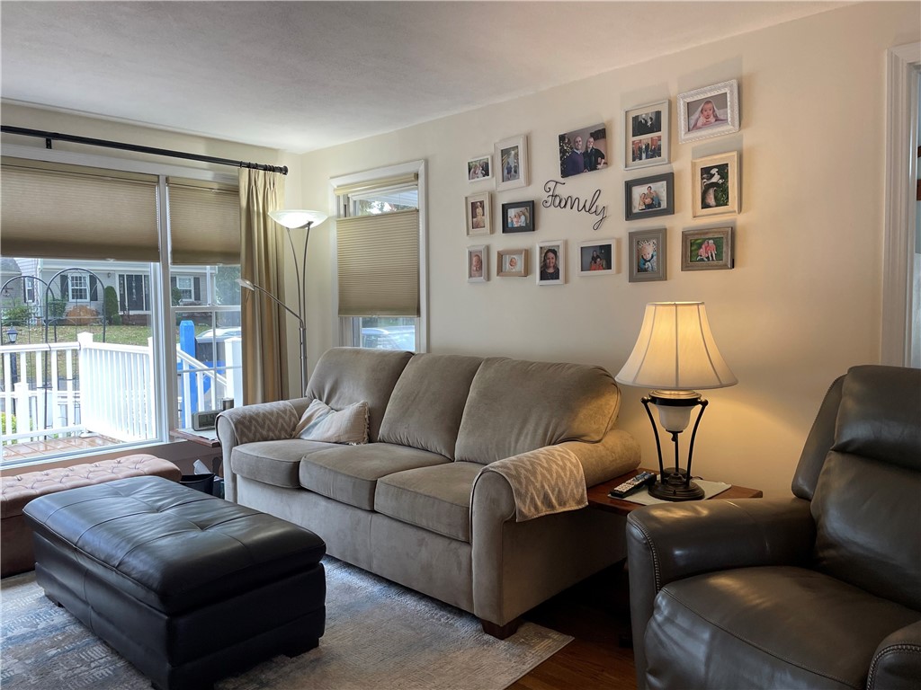 40 Walker Road Warwick, RI 02889 - Photo 20 of 32