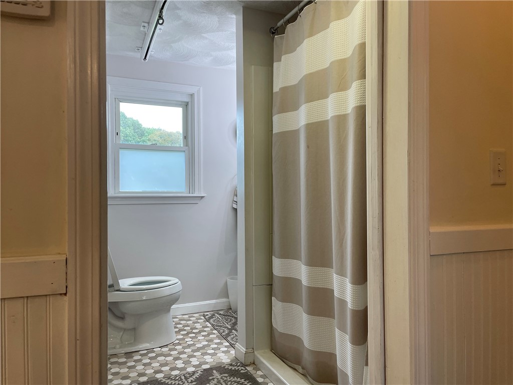 40 Walker Road Warwick, RI 02889 - Photo 26 of 32