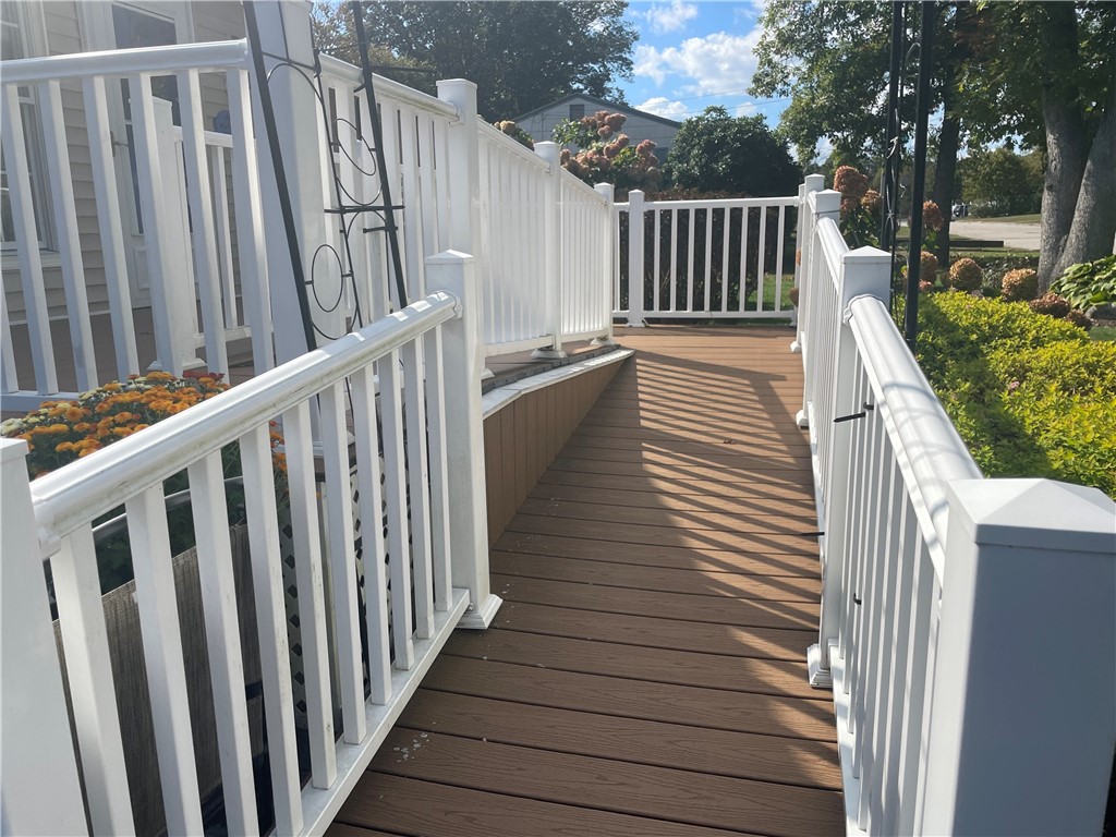 40 Walker Road Warwick, RI 02889 - Photo 5 of 32