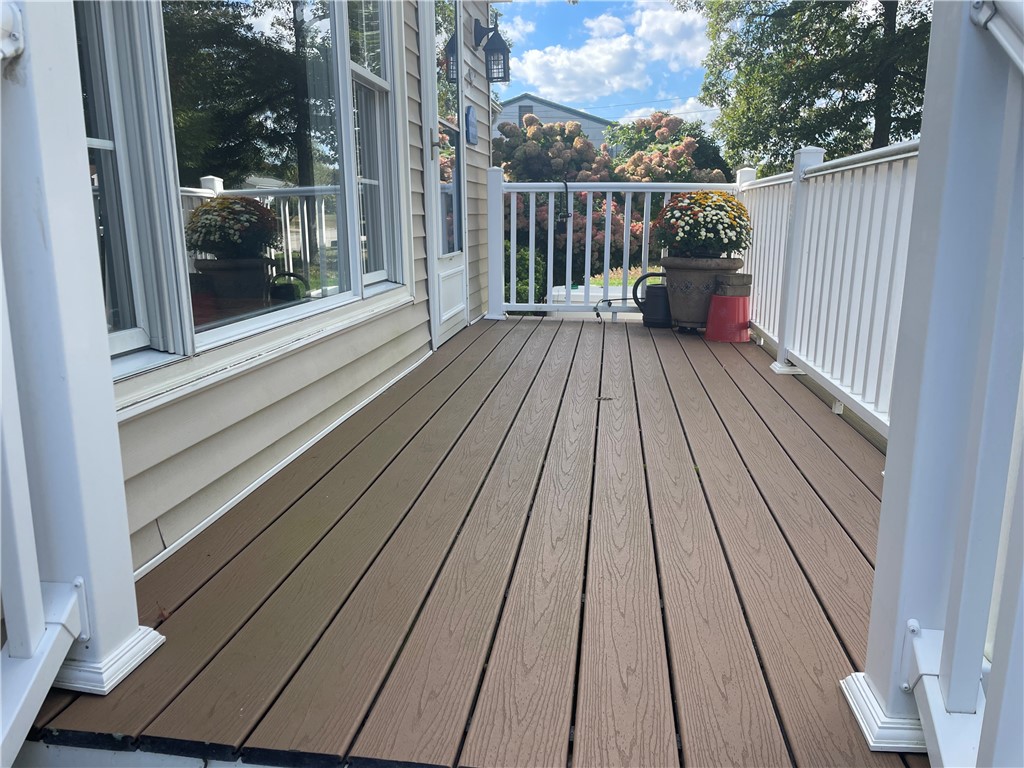 40 Walker Road Warwick, RI 02889 - Photo 6 of 32