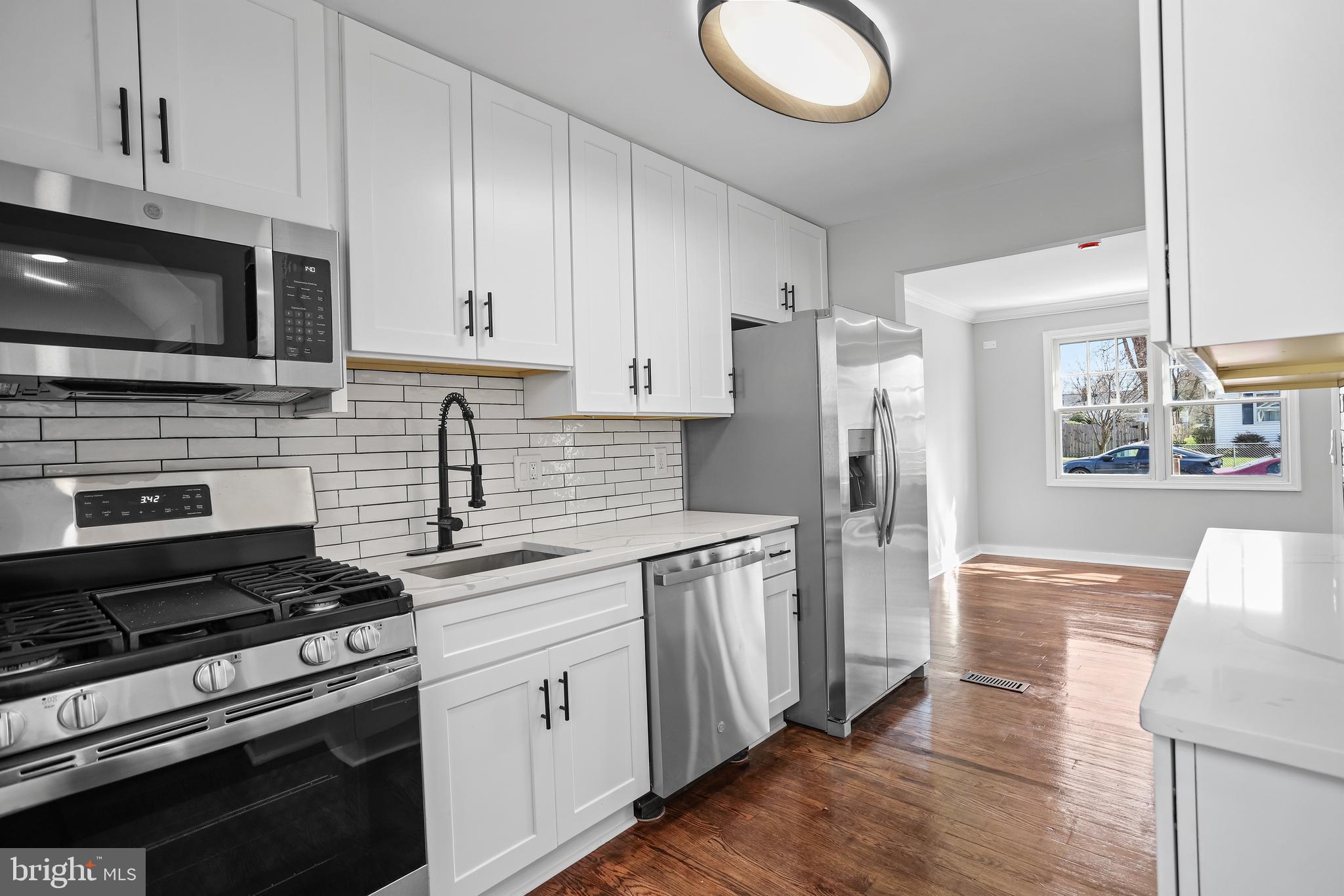 2707 Urbana Drive Silver Spring, MD 20906 - Photo 4 of 54