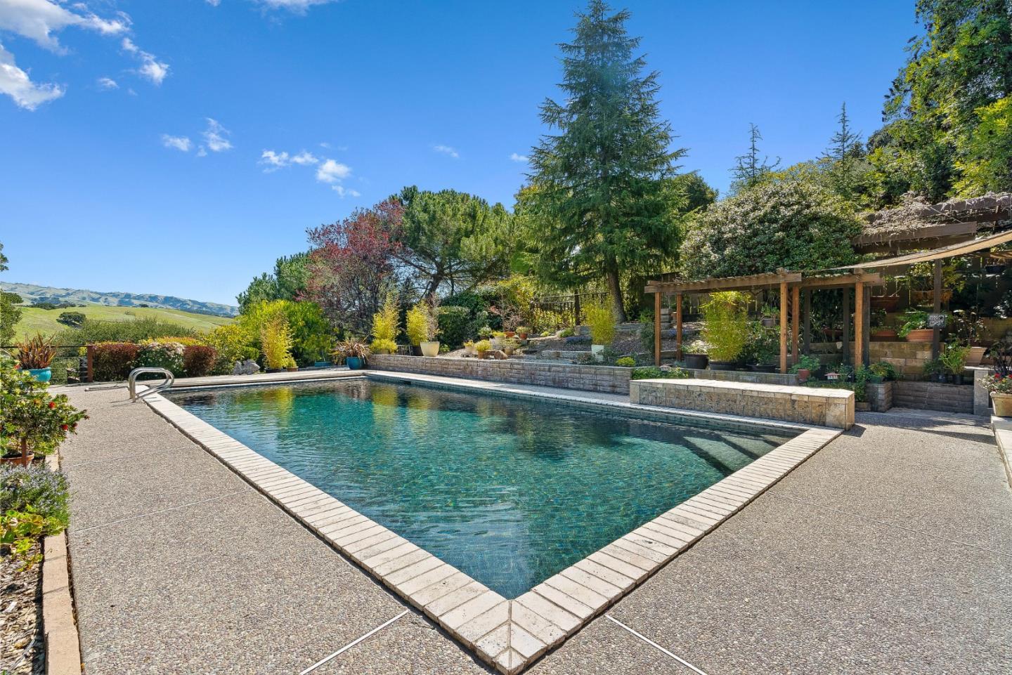 17 Calera Canyon Road Salinas, CA 93908 - Photo 32 of 50