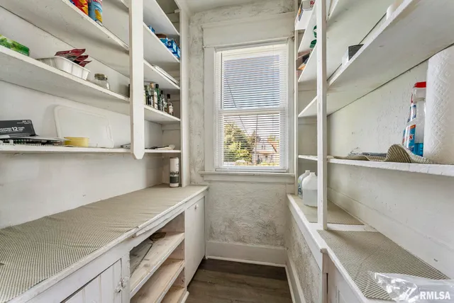 $219,900 | 1018-1020 17th Street, Unit 1, Rock Island, IL 61201