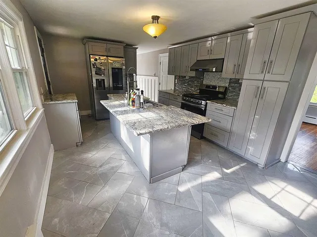 $3,800 | 268 Green Street, Somersworth, NH 03878