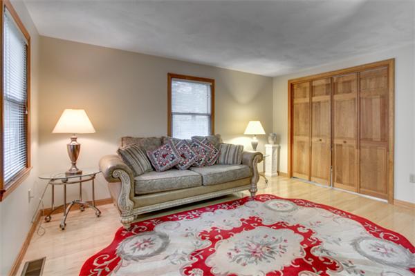 4 Pine Ridge Road Wayland, MA 01778 - Photo 5 of 30