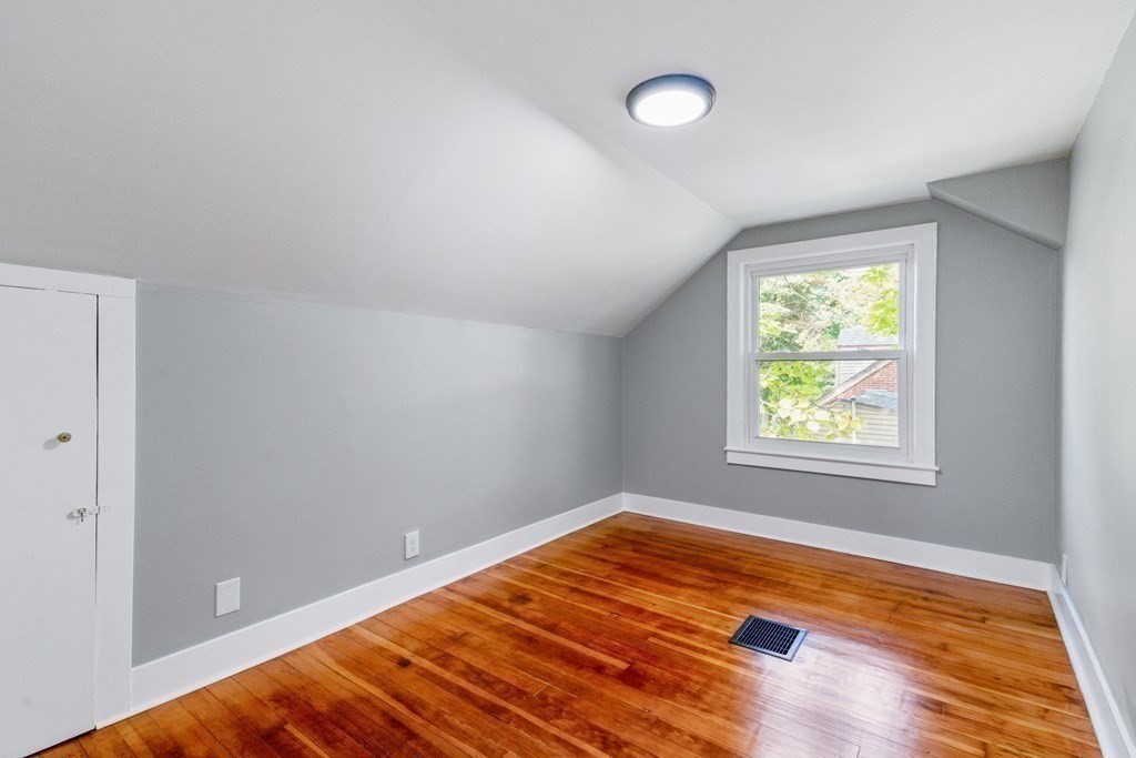 35 Marchioness Road Springfield, MA 01129 - Photo 9 of 19