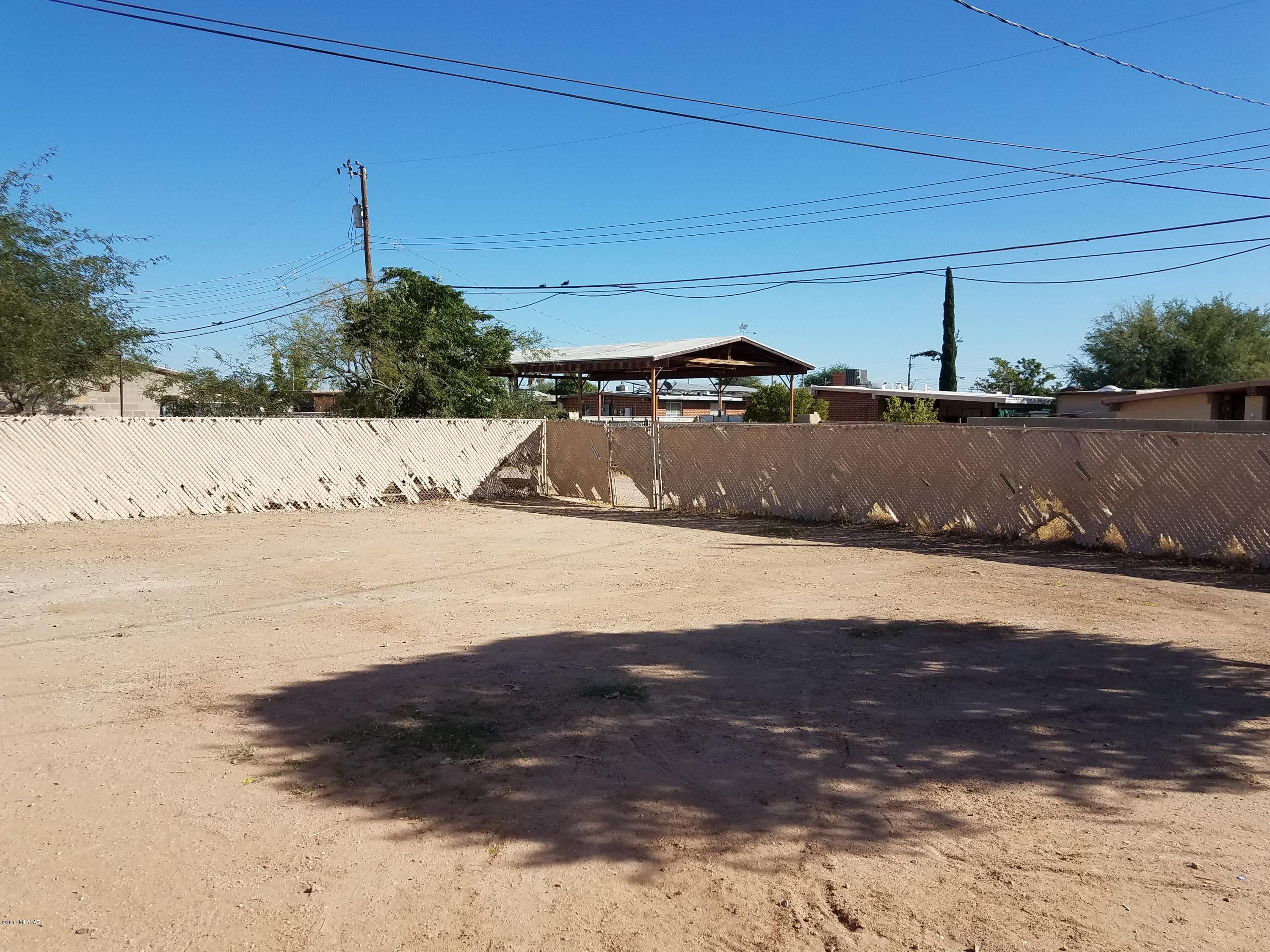 210 East Corona Road Tucson, AZ 85756 - Photo 8 of 47 Gallery Image 8