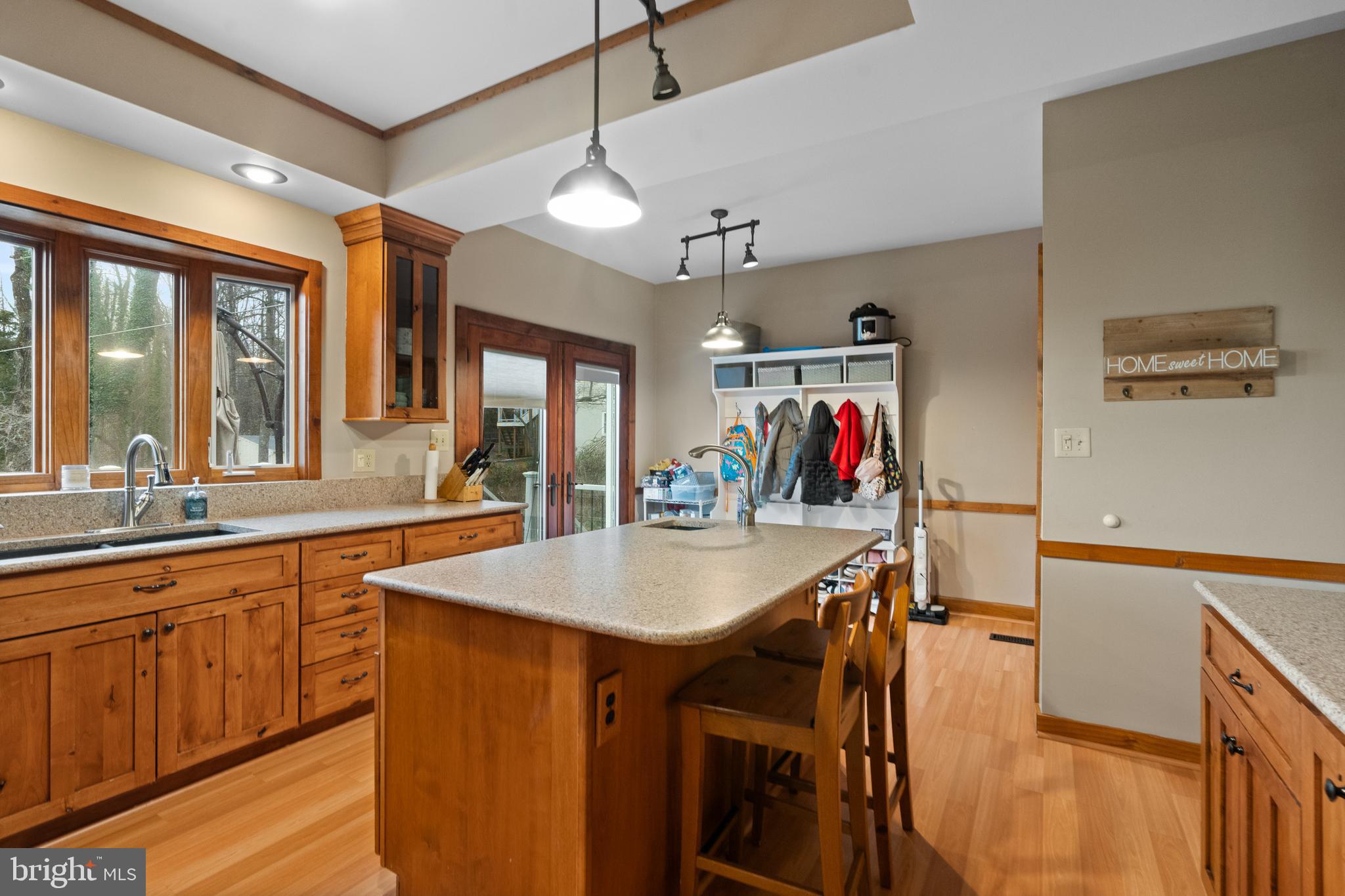 6713 Kelly Road Warrenton, VA 20187 - Photo 12 of 45 Gallery Image 12