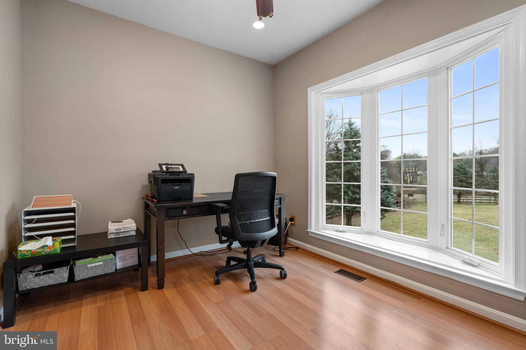 6713 Kelly Road Warrenton, VA 20187 - Photo 8 of 45 Gallery Image 8