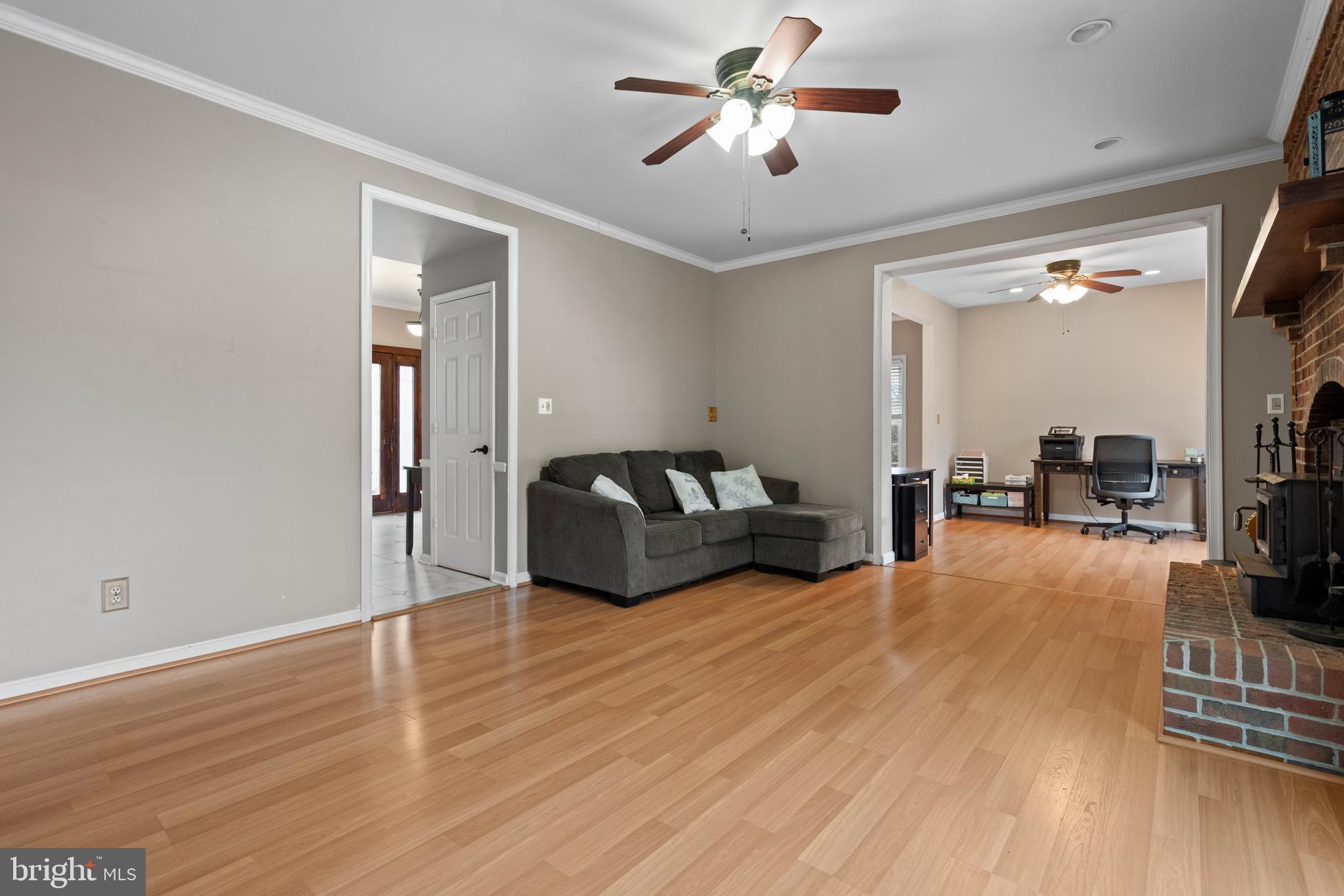 6713 Kelly Road Warrenton, VA 20187 - Photo 10 of 45 Gallery Image 10