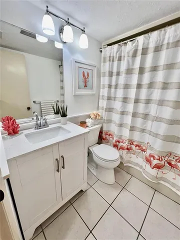 $1,750 | 3500 South Beneva Road, Unit 305, Sarasota, FL 34232