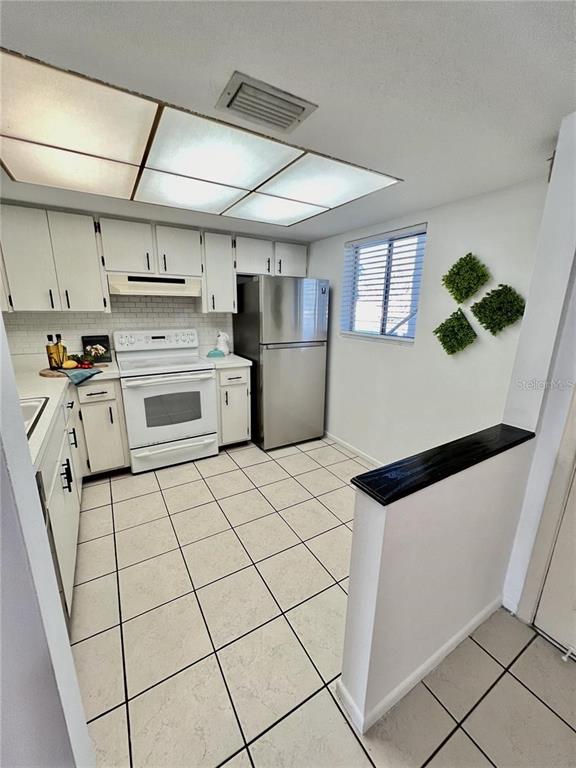 3500 South Beneva Road, Unit 305 Sarasota, FL 34232 - Photo 6 of 21