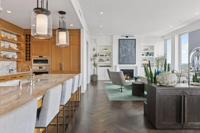 $12,900 | 1111 West River Parkway, Unit 26A, Minneapolis, MN 55415