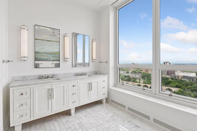 $12,900 | 1111 West River Parkway, Unit 26A, Minneapolis, MN 55415