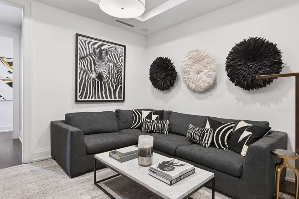$12,900 | 1111 West River Parkway, Unit 26A, Minneapolis, MN 55415