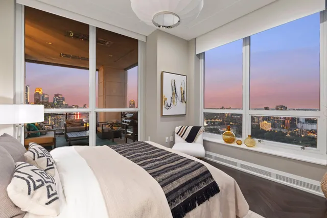 $12,900 | 1111 West River Parkway, Unit 26A, Minneapolis, MN 55415