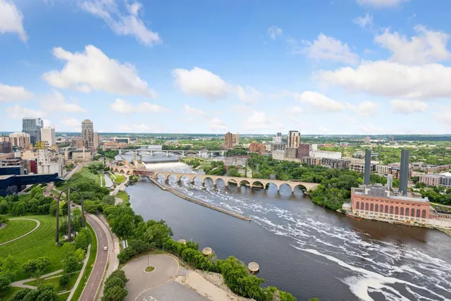 $12,900 | 1111 West River Parkway, Unit 26A, Minneapolis, MN 55415