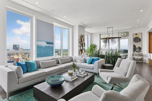 $12,900 | 1111 West River Parkway, Unit 26A, Minneapolis, MN 55415