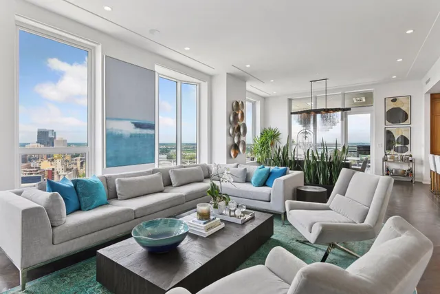 $12,900 | 1111 West River Parkway, Unit 26A, Minneapolis, MN 55415