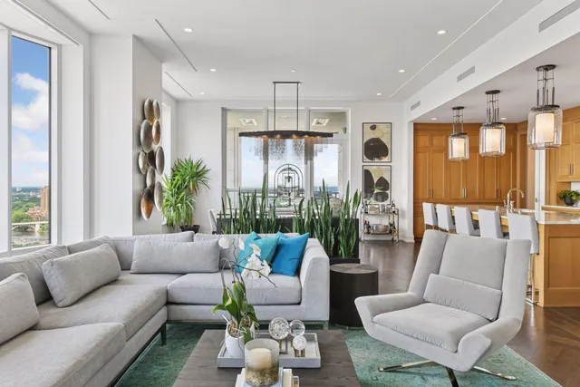 $12,900 | 1111 West River Parkway, Unit 26A, Minneapolis, MN 55415