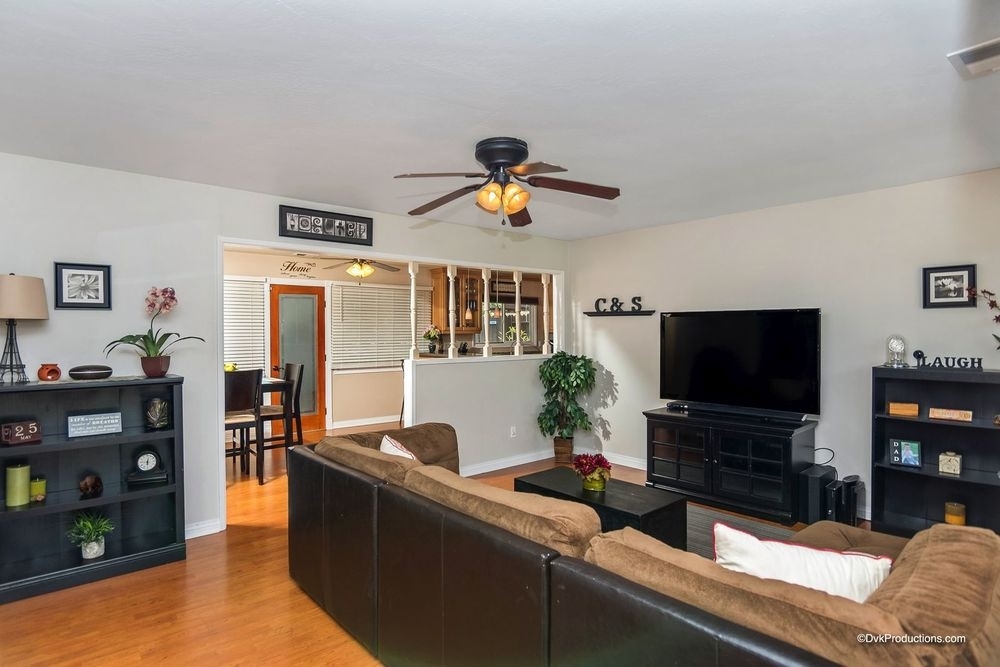 9244 Bellagio Road Santee, CA 92071 - Photo 3 of 24
