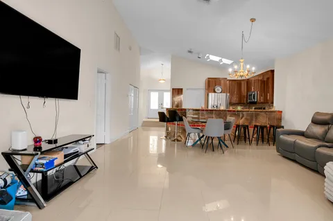 $3,200 | 7705 Forest Green Lane, Boynton Beach, FL 33436
