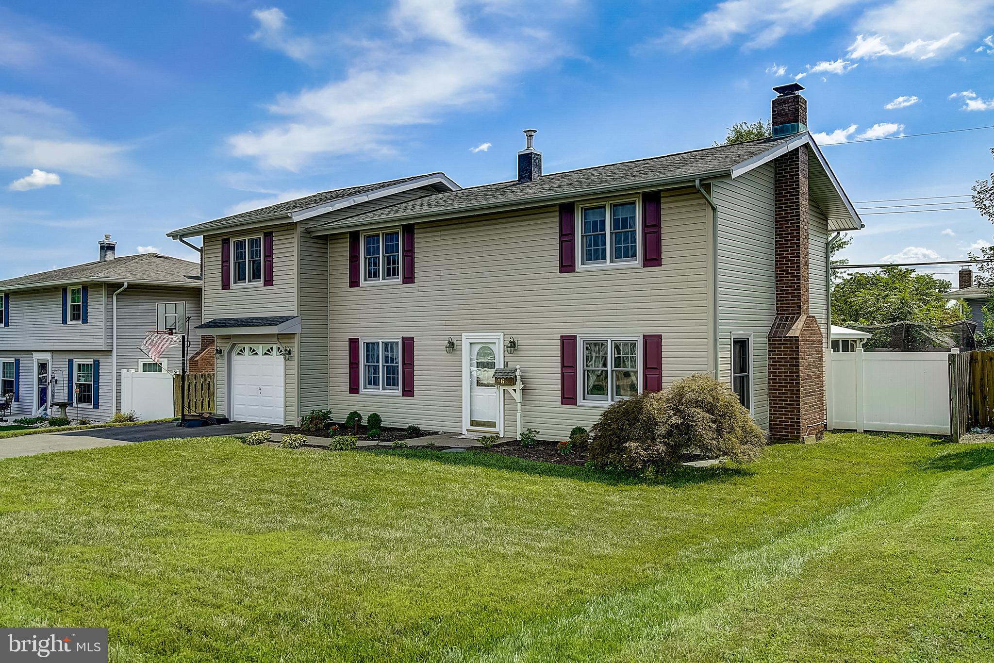 46 Turf Road Levittown, PA 19056 - Photo 3 of 51