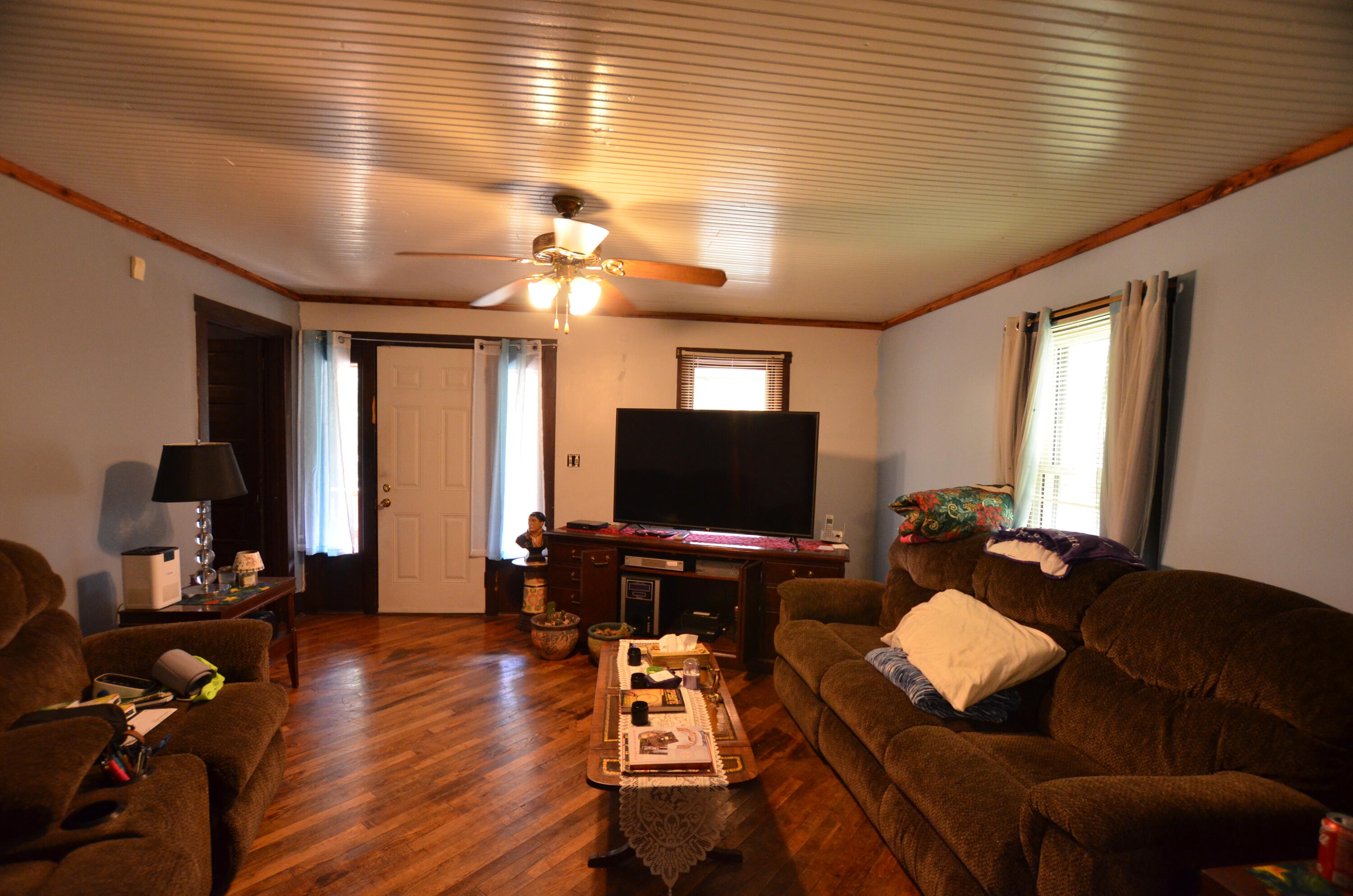 346 Goose Creek Road Jackson, KY 41339 - Photo 19 of 40 living room!