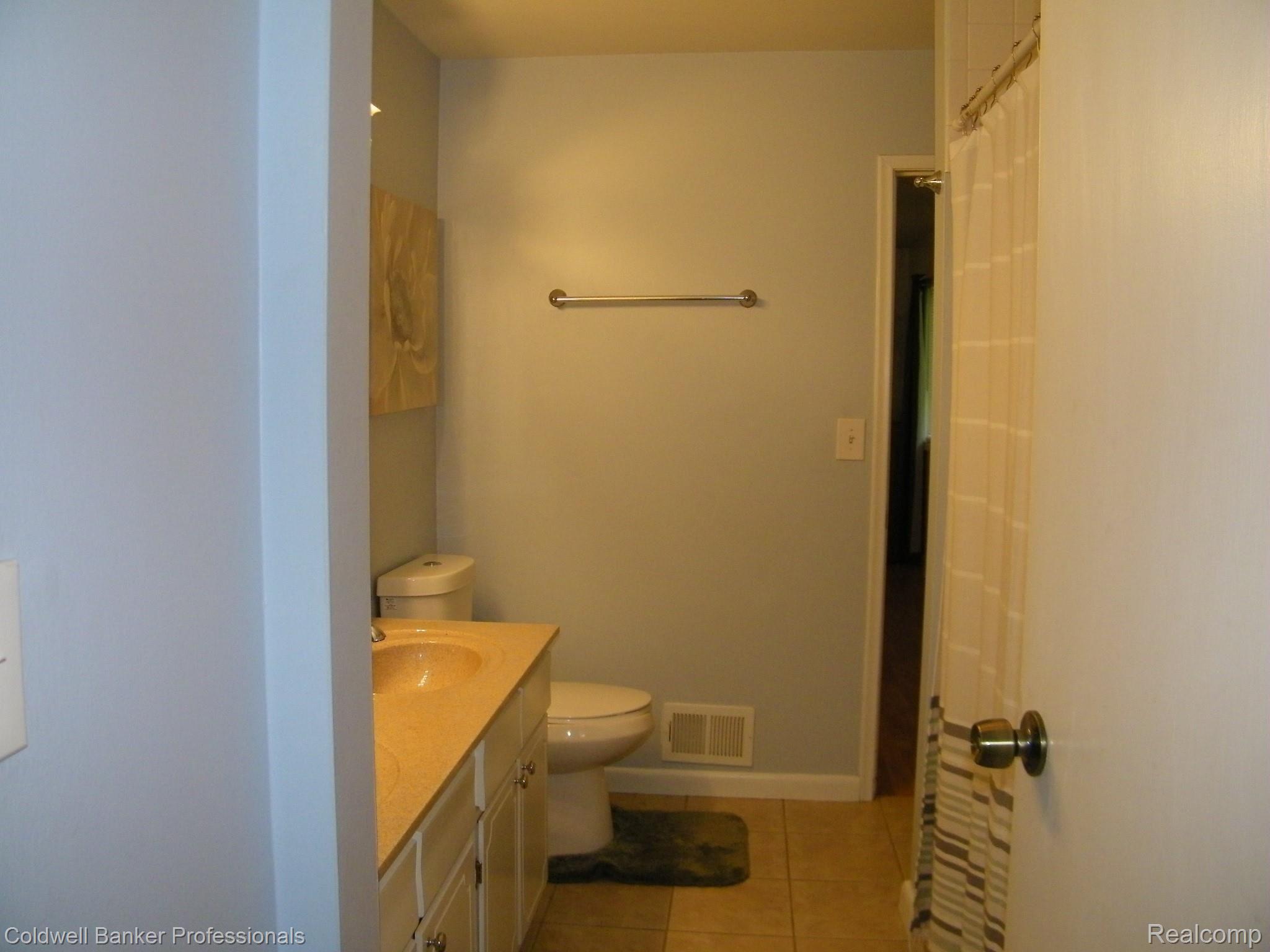 1830 Boyne Road Marlette, MI 48453 - Photo 20 of 25 102_0204.JPG
