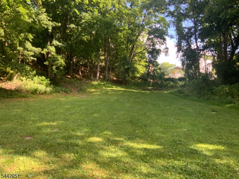16 Wishing Well Road, Unit 1 Hamburg, NJ 07419 - Photo 24 of 25