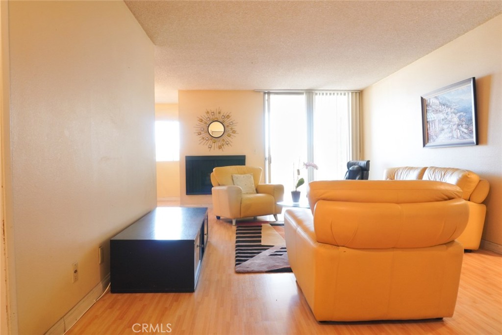 570 West Stocker Street, Unit 202 Glendale, CA 91202 - Photo 13 of 26