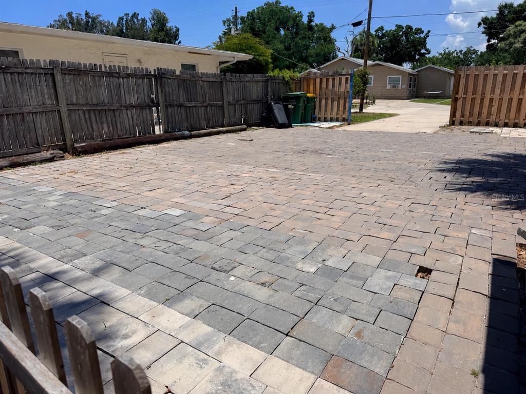 2178 7th Street Sarasota, FL 34237 - Photo 19 of 20