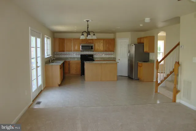 $2,895 | 8 Foggy Field Lane, Fredericksburg, VA 22406