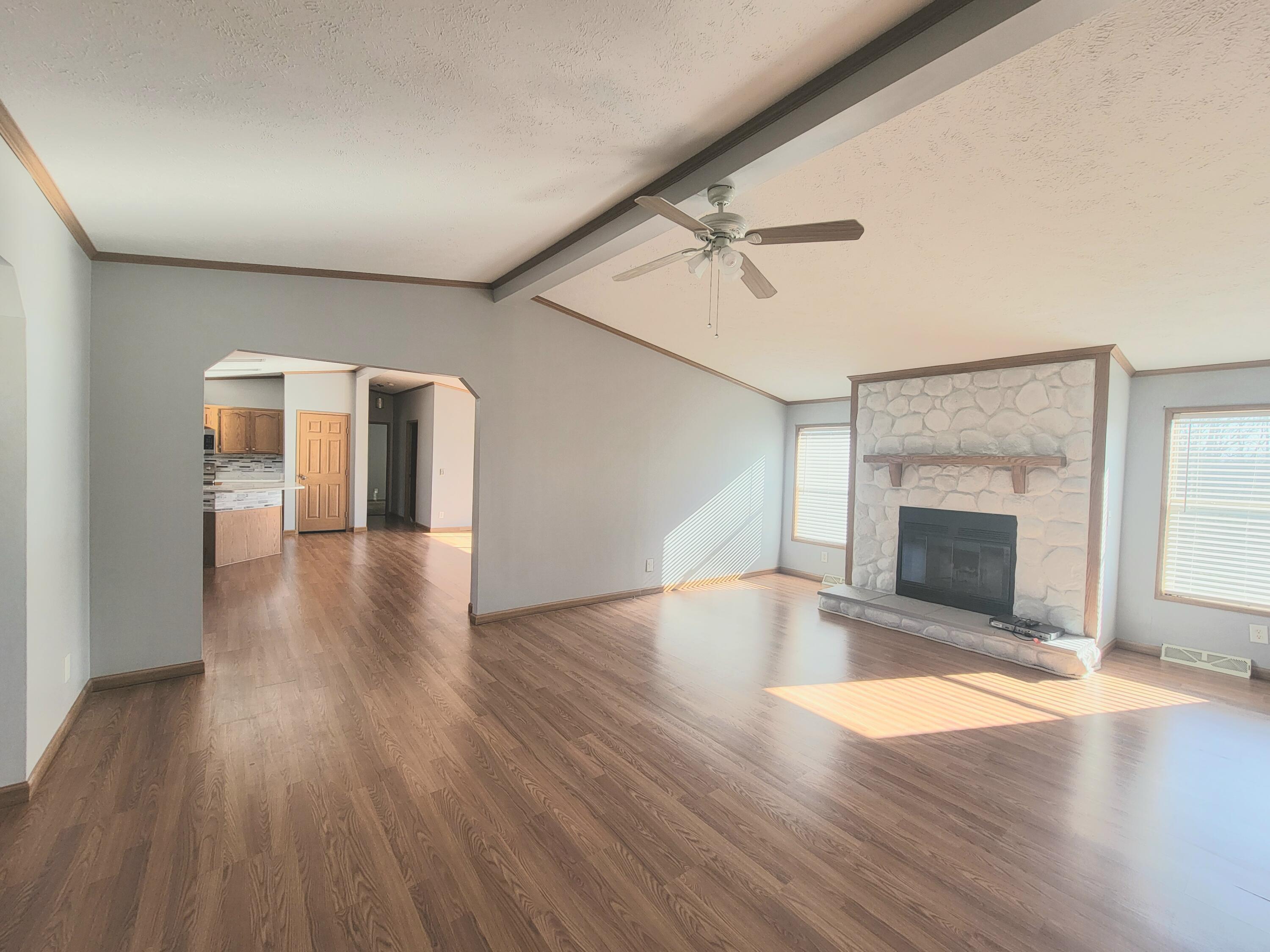 278 Luke Road Sadieville, KY 40370 - Photo 7 of 47 Great room.