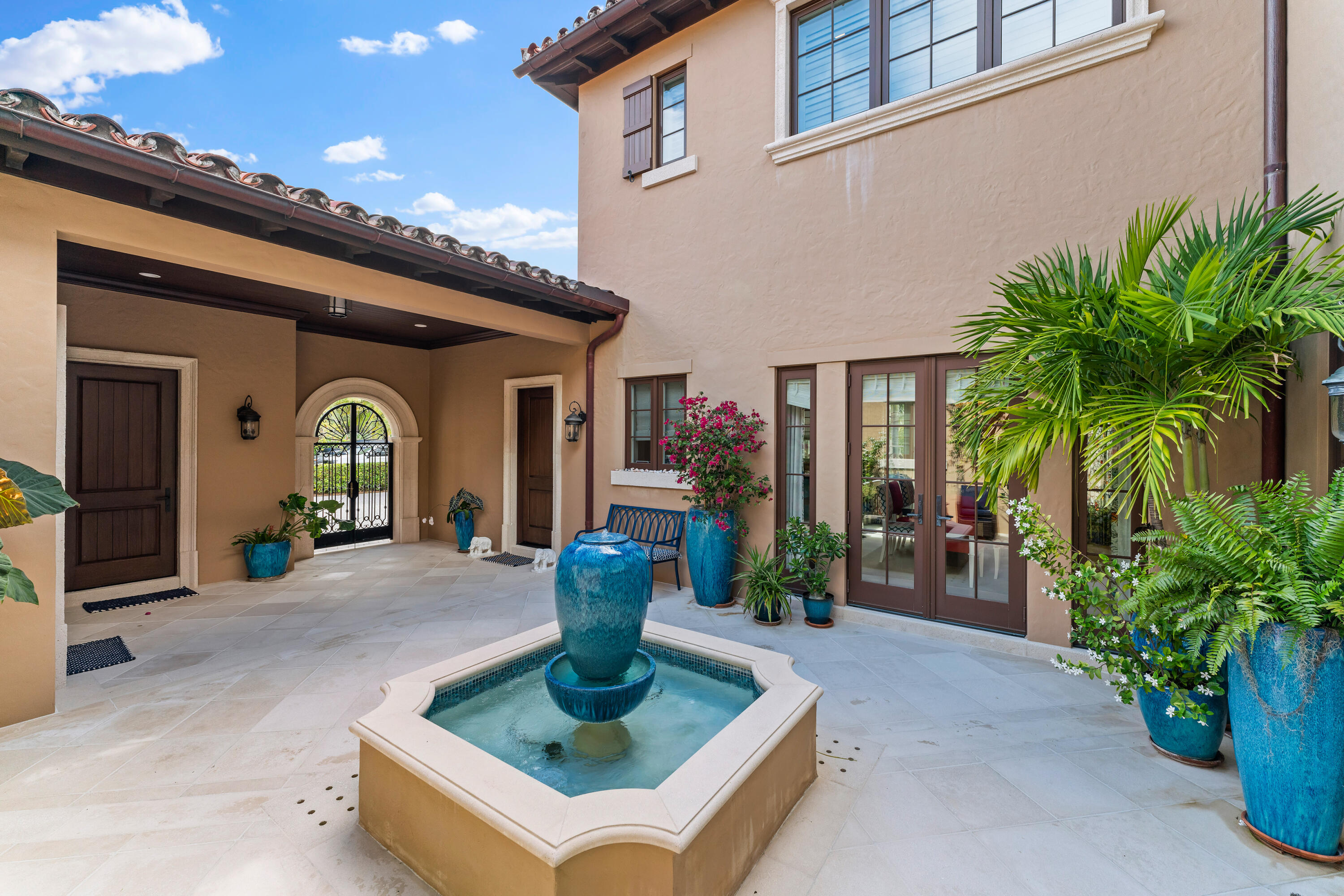 426 Via Del Orso Drive Jupiter, FL 33477 - Photo 11 of 54 027-426ViaDelOrsoDr-Jupiter-FL-33477-FUL