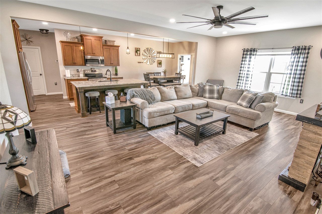 4378 Lewisburg Road Russellville, KY 42276 - Photo 8 of 51 Gallery Image 8