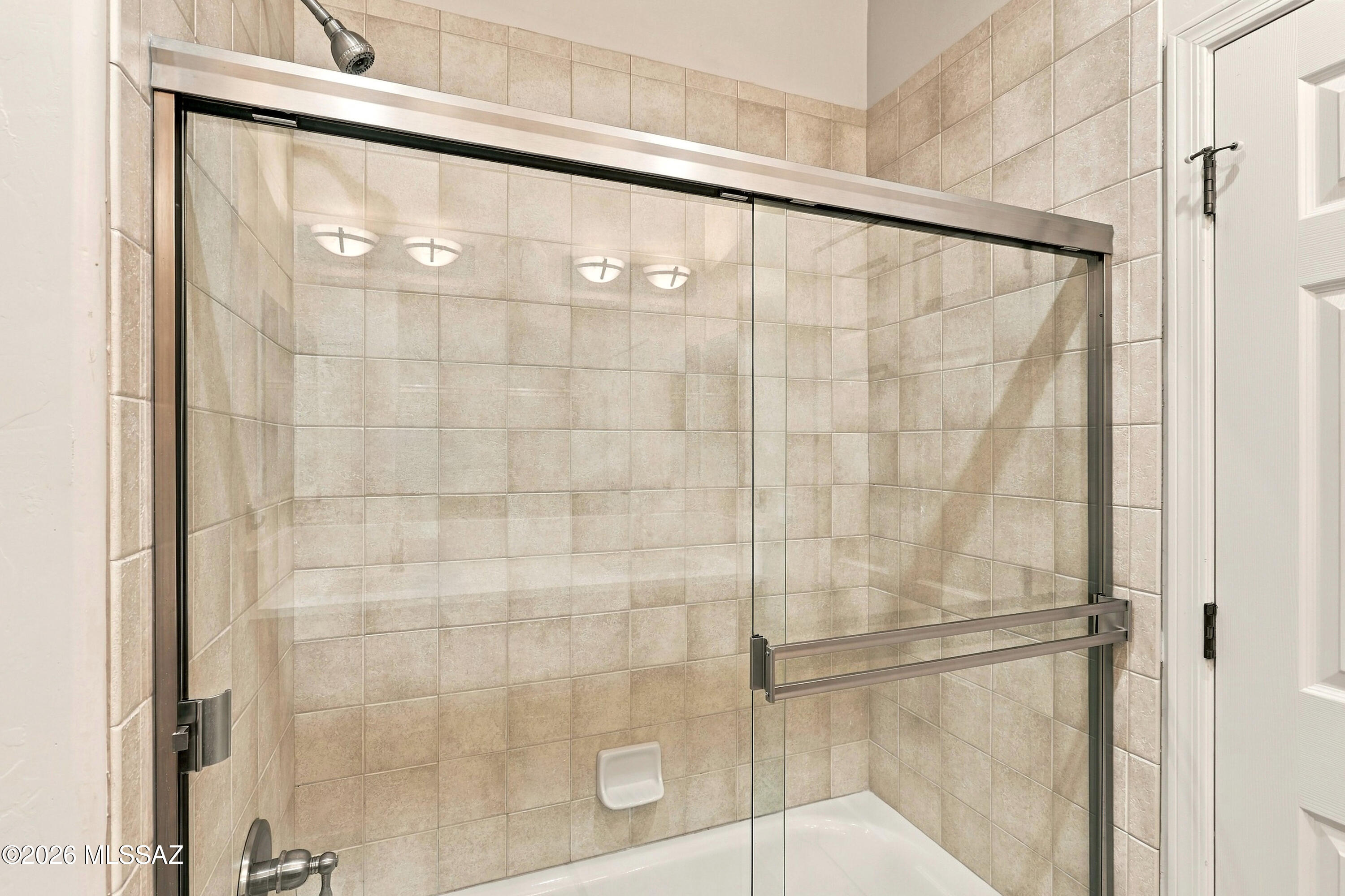 160 Sharon Road Vail, AZ 85641 - Photo 15 of 24 GUEST BATH