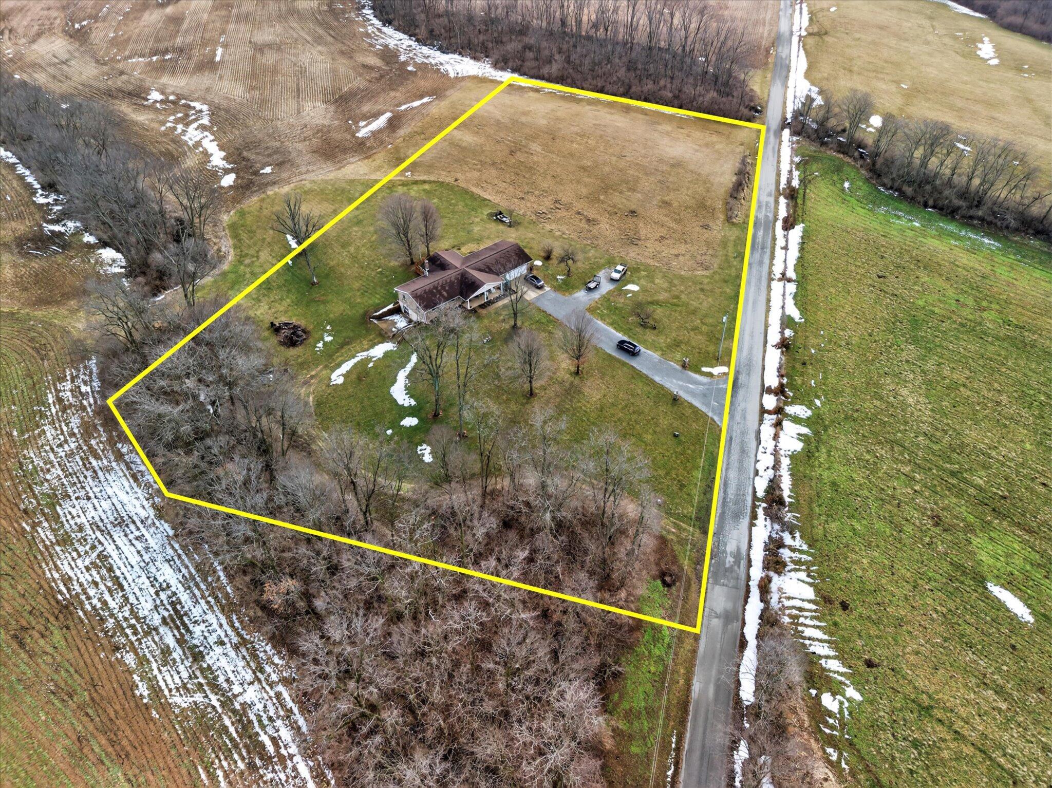 03-11677TodHunterRd-001