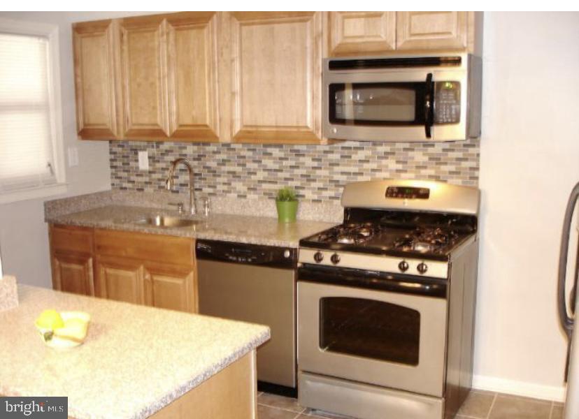 2114 Graythorn Road Baltimore, MD 21220 - Photo 7 of 17 Kitchen with granite counter tops