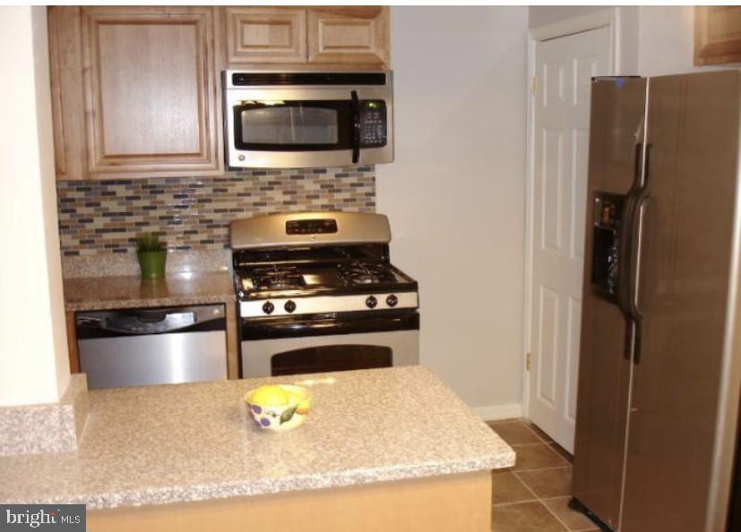 2114 Graythorn Road Baltimore, MD 21220 - Photo 9 of 17 Kitchen