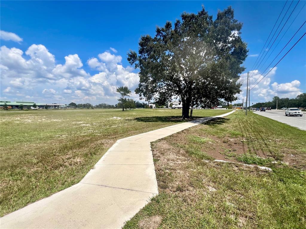 Spring Hill Dr Spring Hill Spring Hill, FL 34604 - Photo 4 of 5
