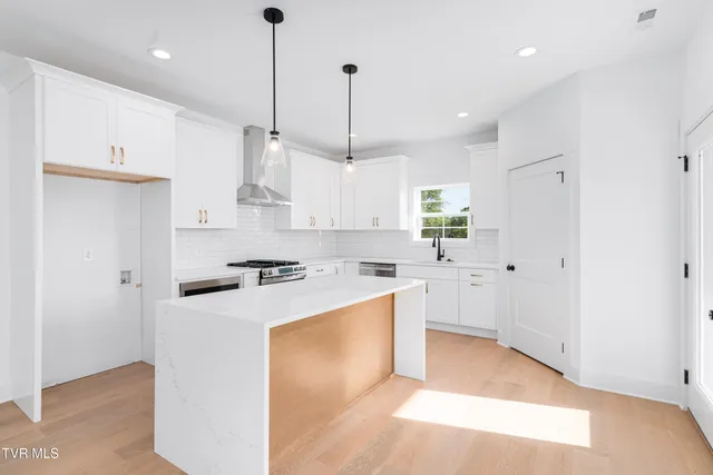 $499,000 | 200 Dry Kiln Court, Johnson City, TN 37615